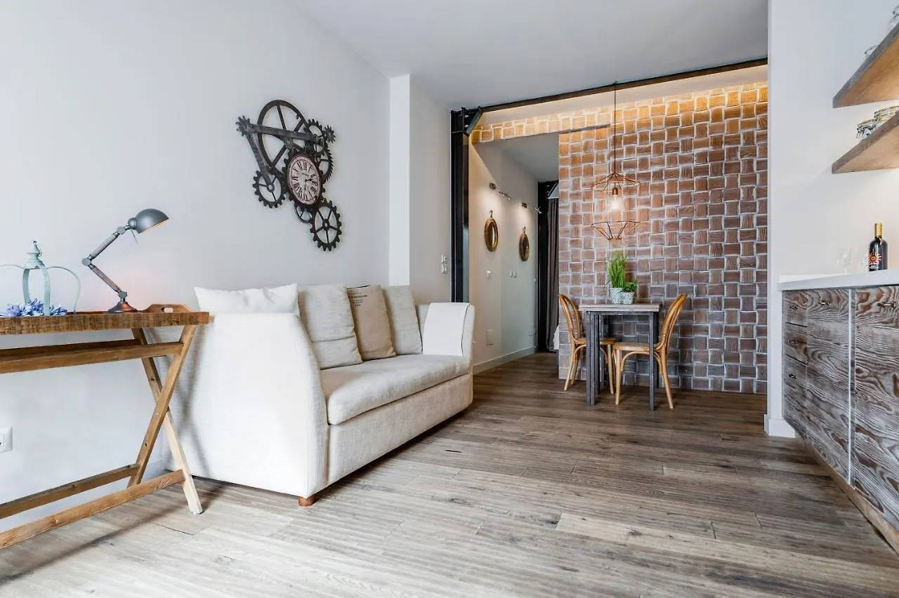 Ferrini Home - Piazza Trento Catania Italy