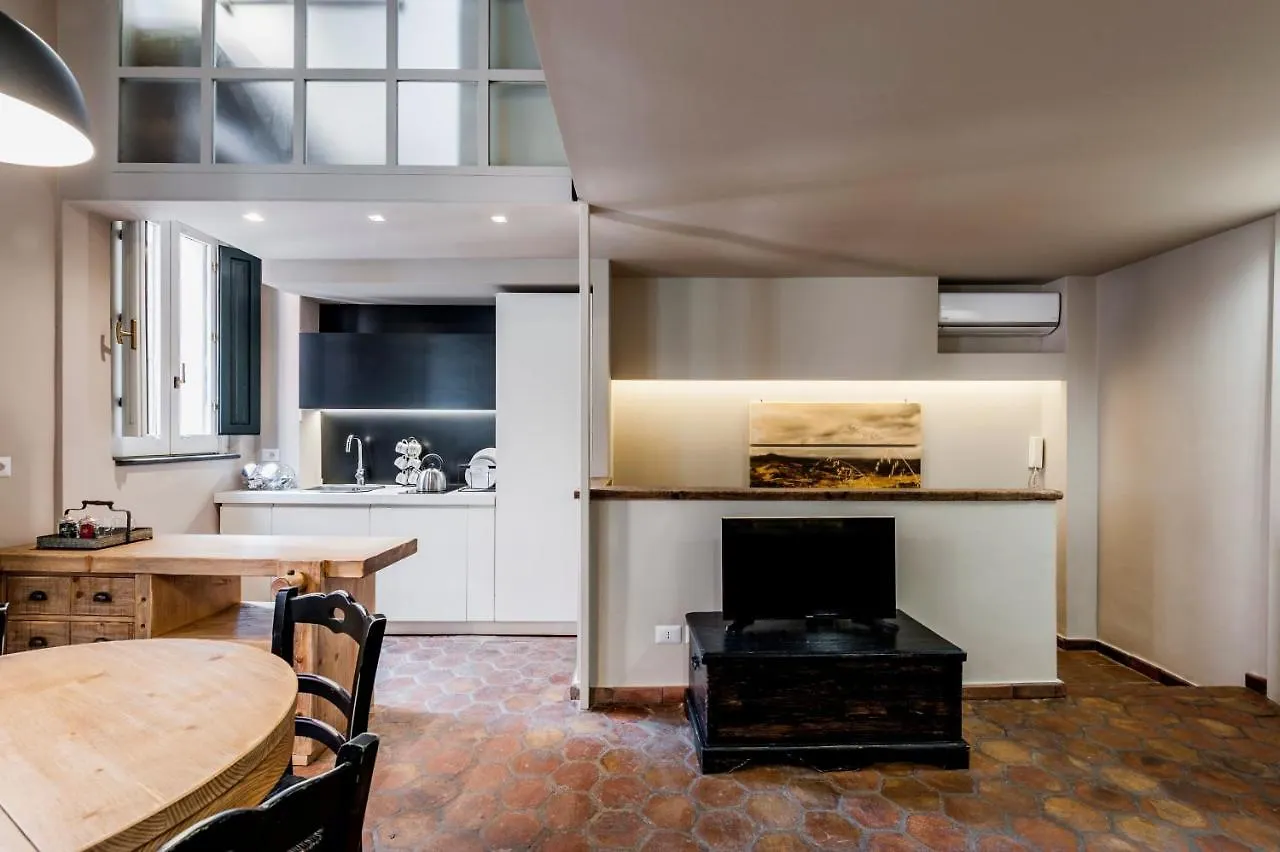 Ferrini Home - Piazza Trento كاتانيا إيطاليا