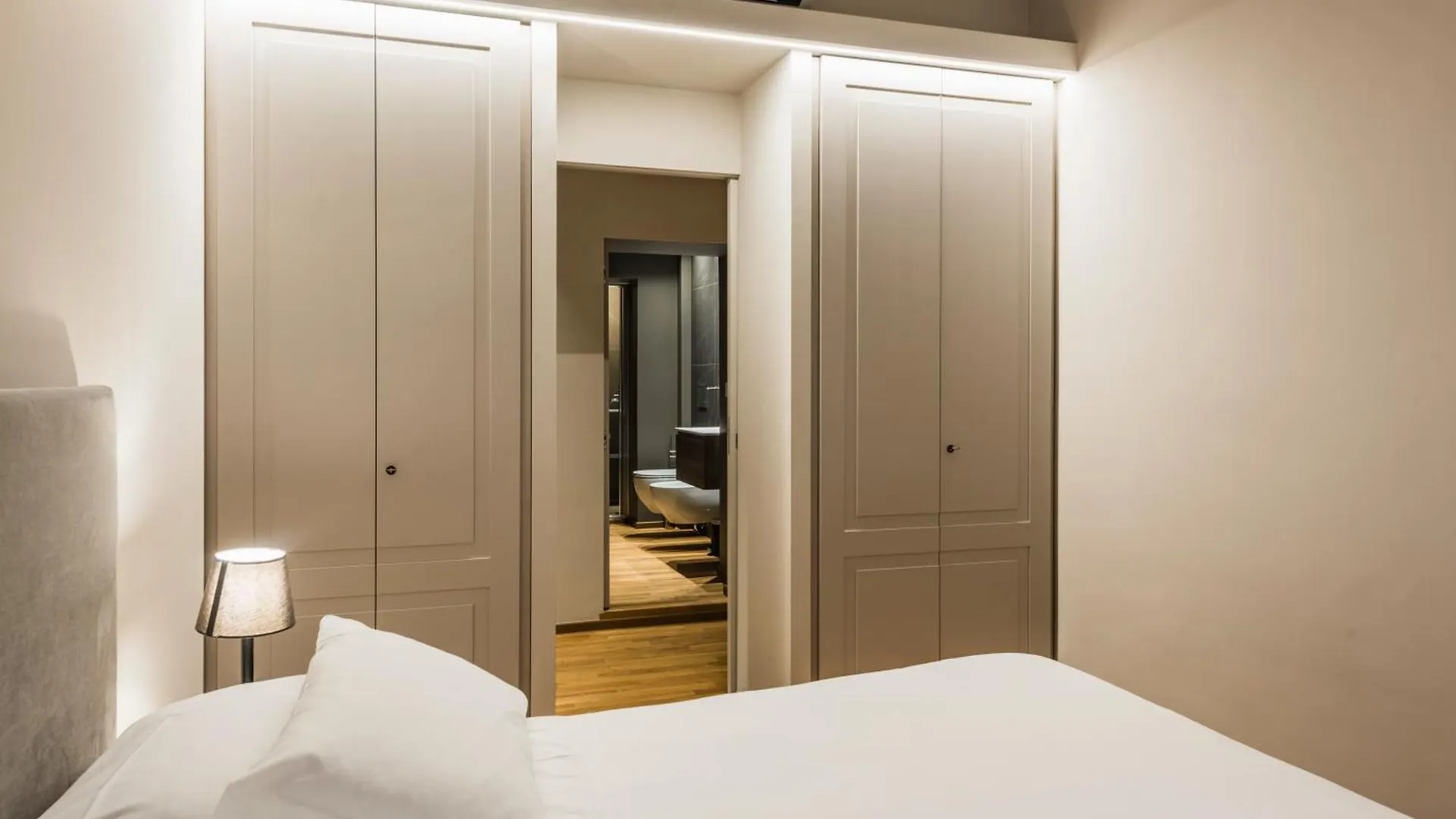 Ferrini Home - Piazza Trento Catania 0*,  Italy