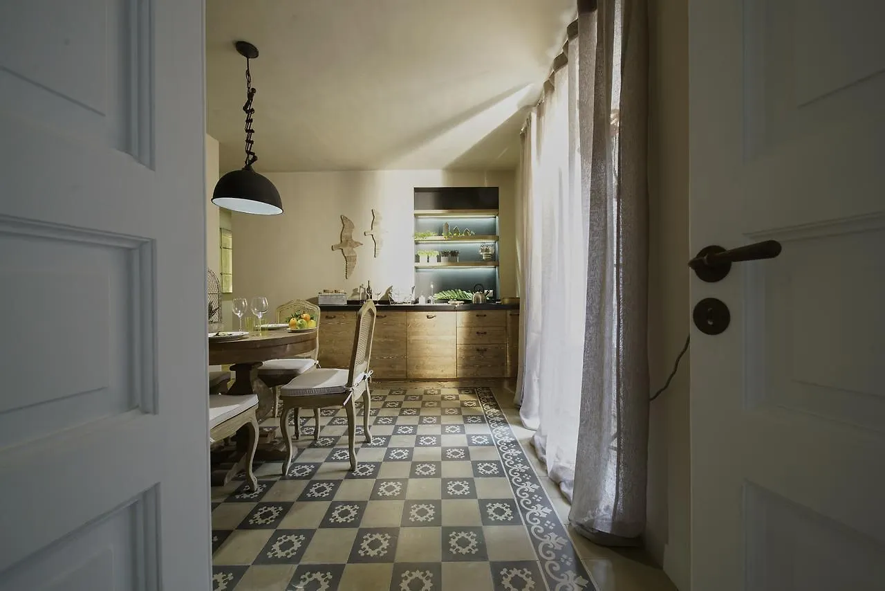 Ferrini Home - Piazza Trento كاتانيا شقة